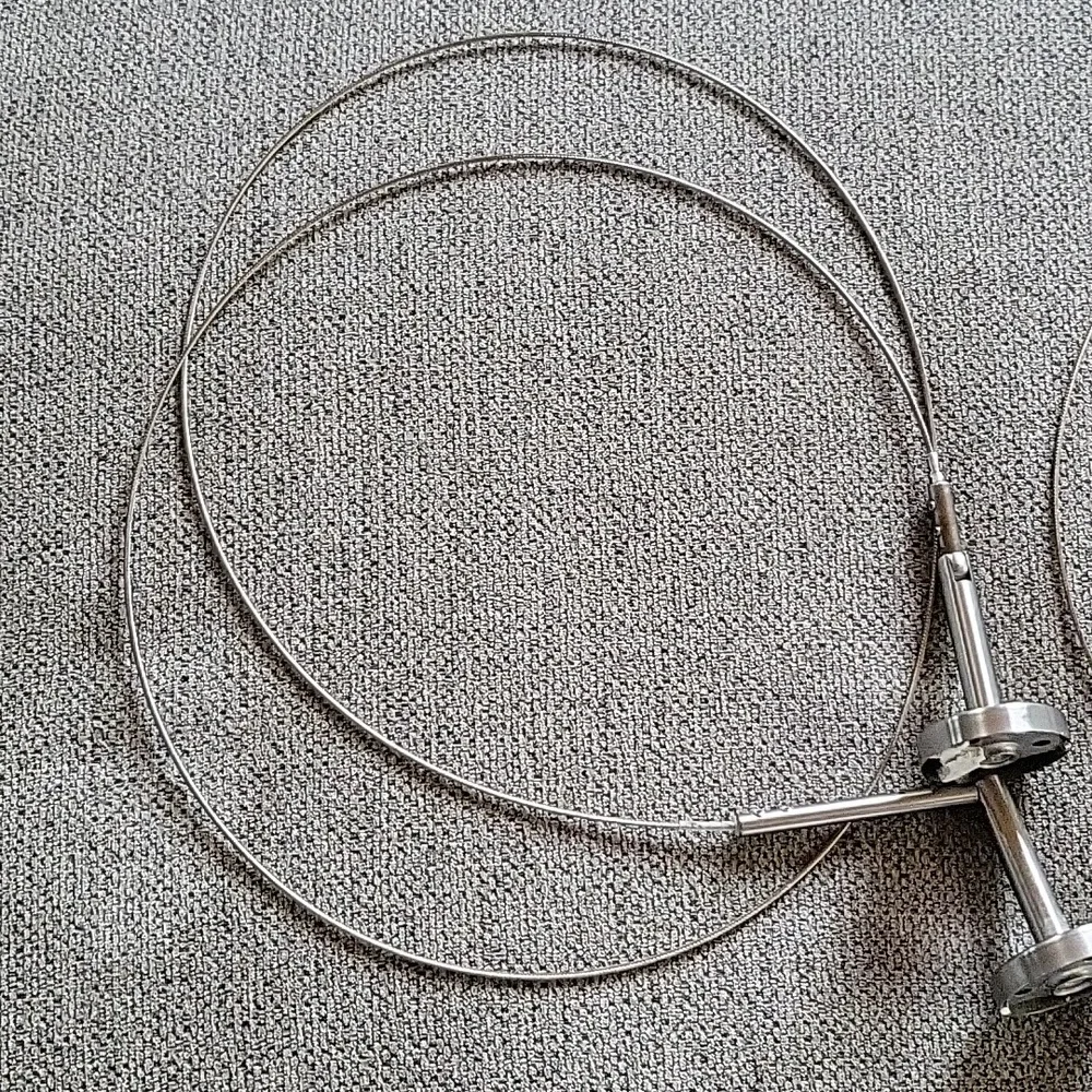 3 Wire photo hanger